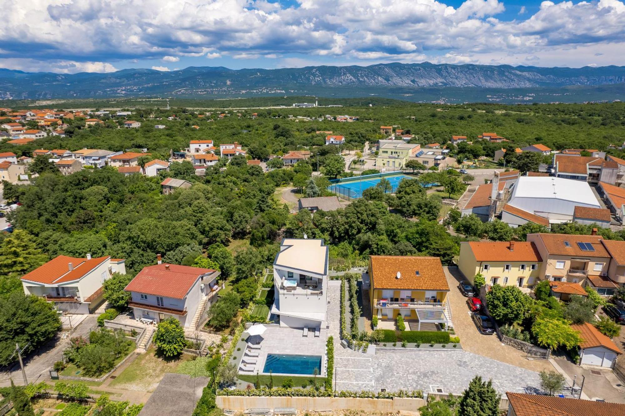 Appartments Adriatic Omisalj Luaran gambar
